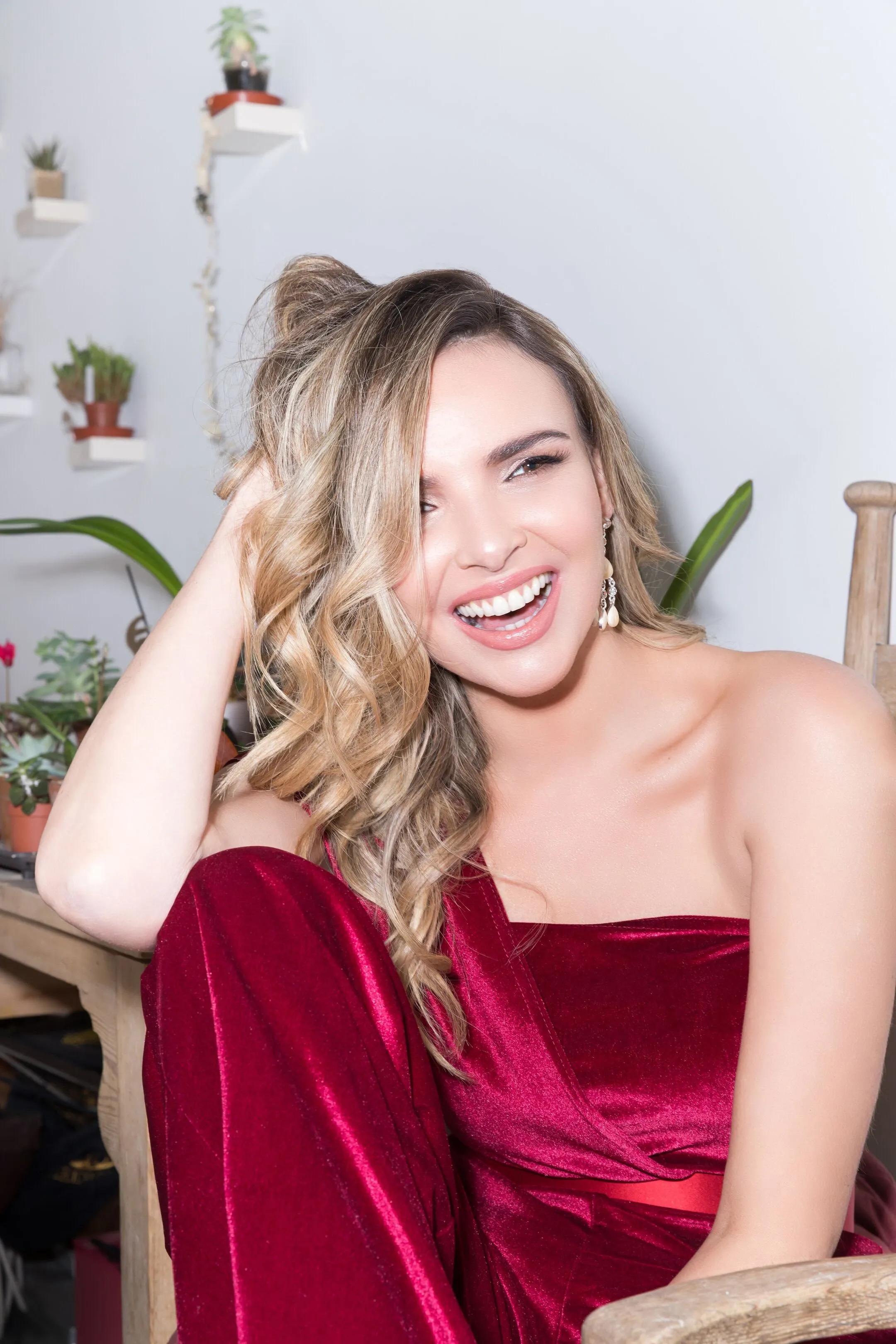 Loco - Nadine Coyle - Image Gallery 1 - WEBP.webp